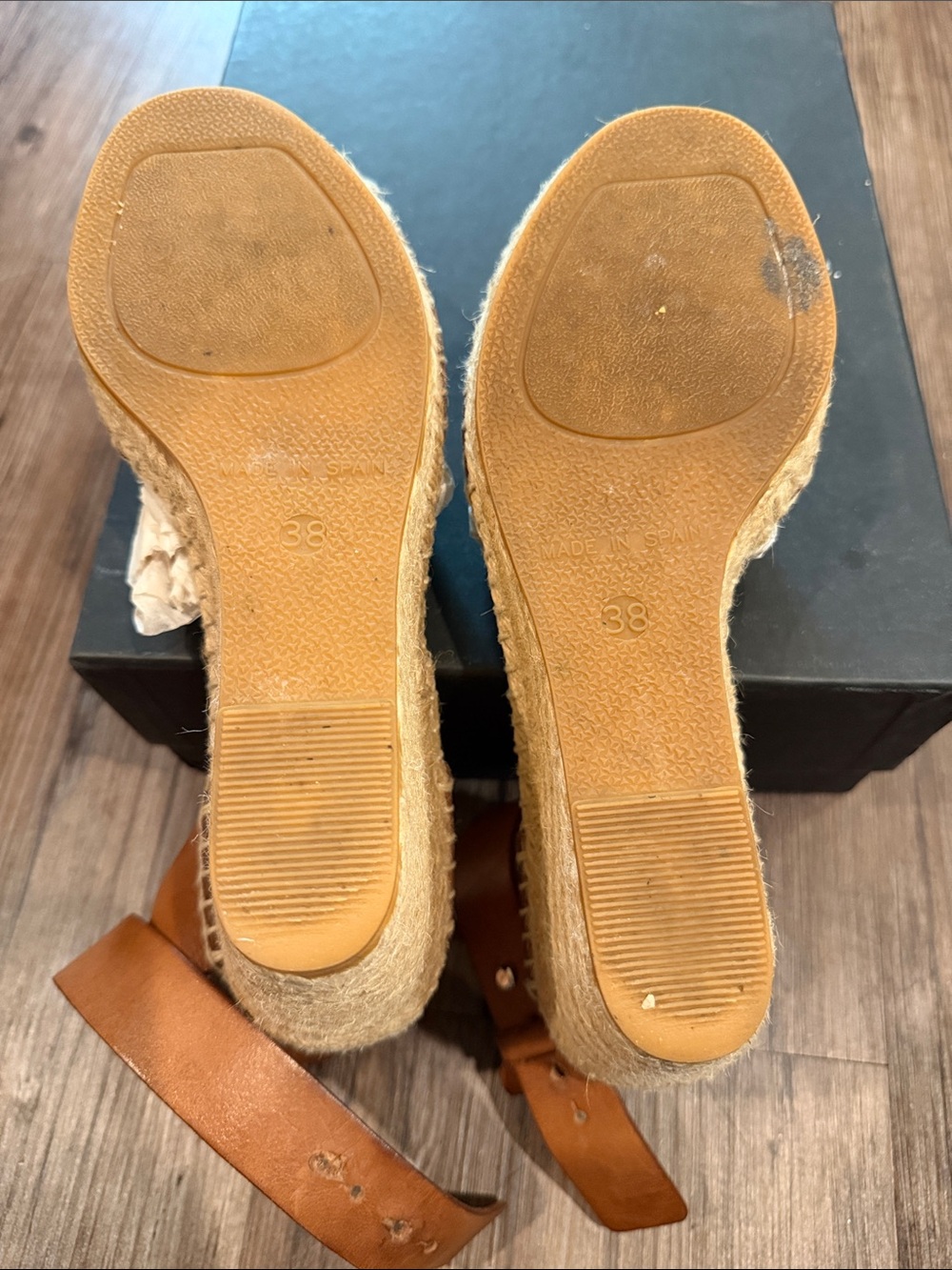 Vince Cognac Leather Espadrille Wedge Sandals size 38 - Picture 3 of 4